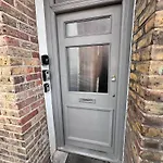 Cozy London Apartment With Great Location